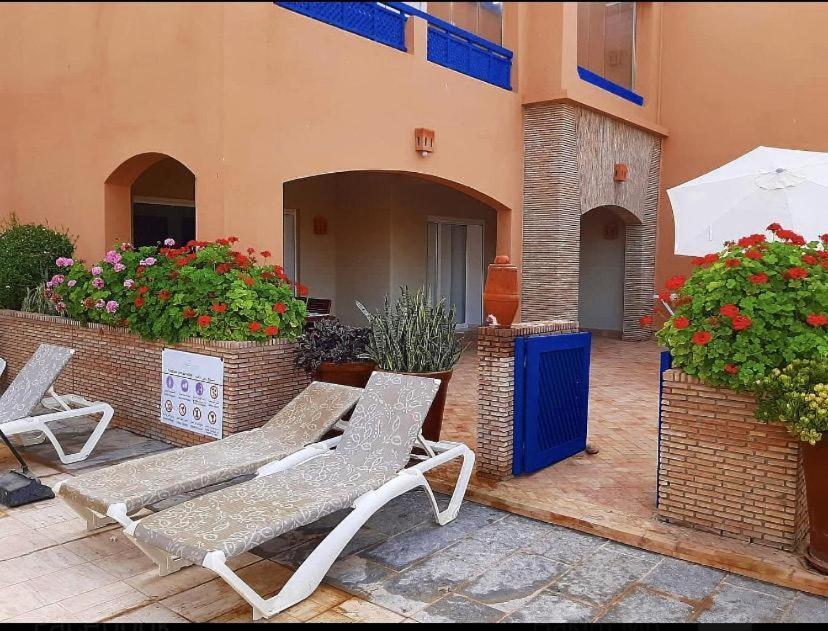 Paradis Plage Pieds Dans L'Eau - Superbe Appartement & Jaccuzi Agadir Bagian luar foto